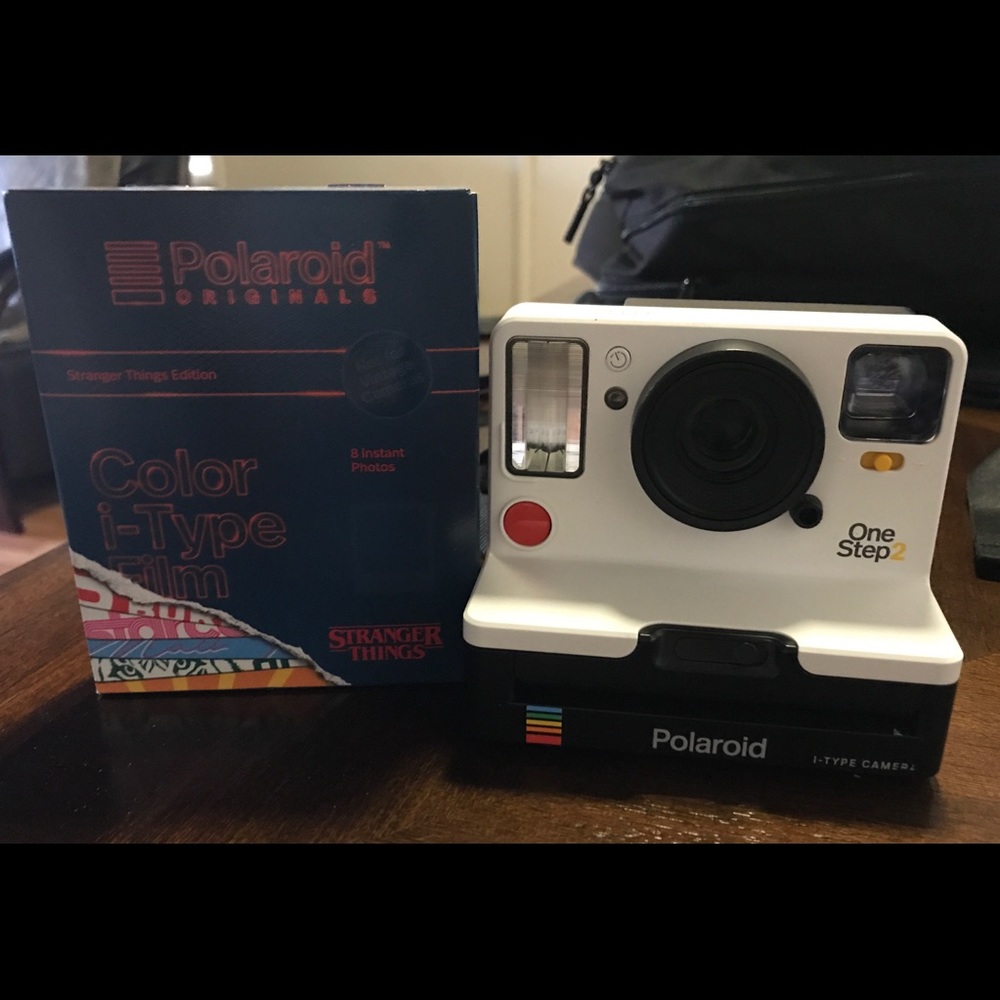 ❌Polaroid OneStep2 w/ StrangerThings Film❌